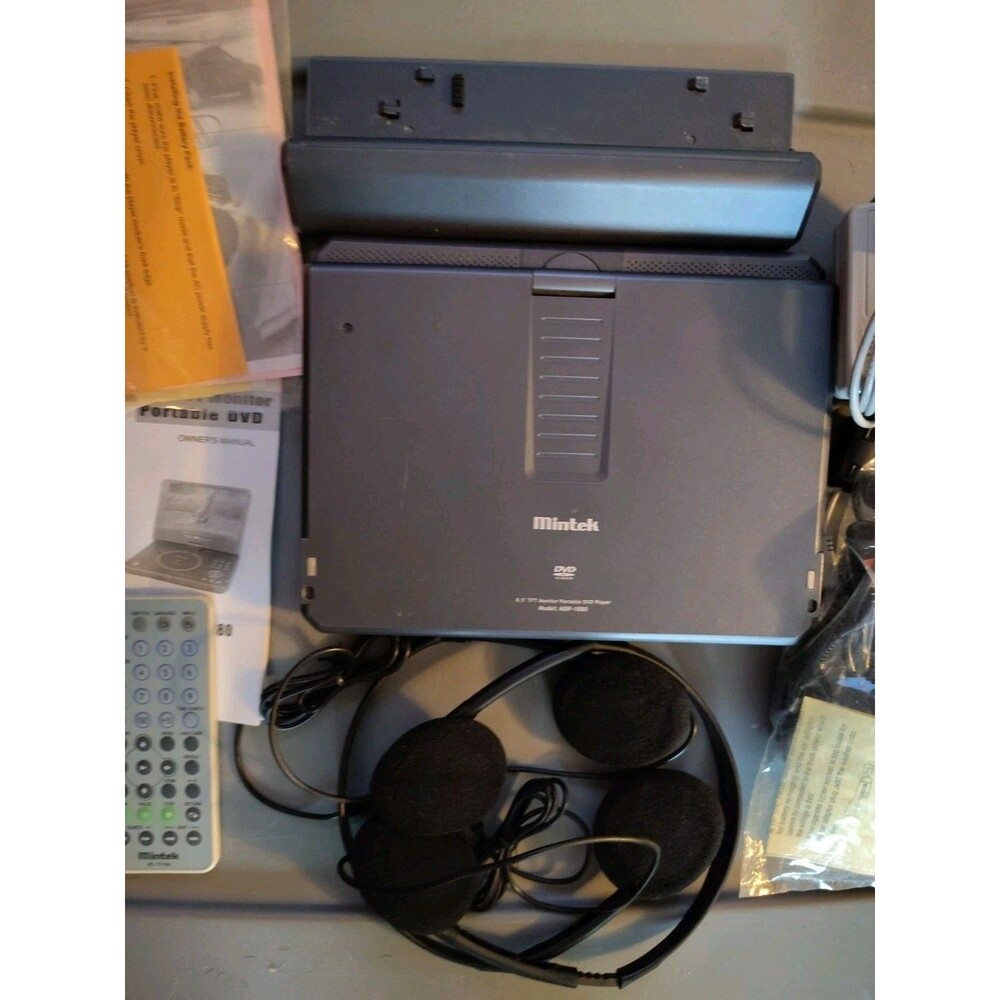DVD PLAYER PORTABLE Mintek Portable with Accessories MDP-1880 8” Monitor W Case
